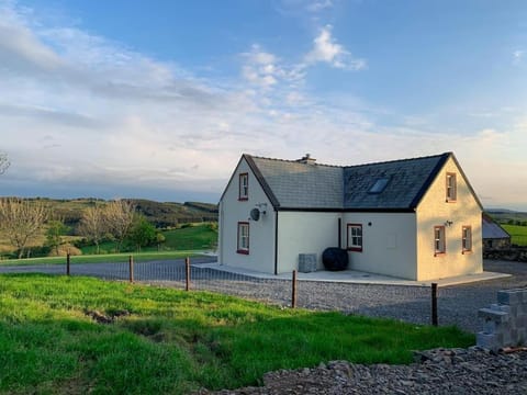 Coher Cottage Cahermacateer ,Kilnaboy, Corofin House in Westmeath, Co. Westmeath, Ireland