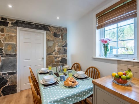 Holiday Home Jenkins Cottage by Interhome House in Fort Augustus