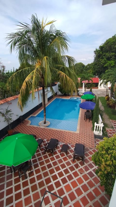 Garden view, Swimming pool, Swimming pool