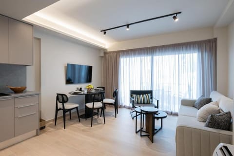 Modern and stylish 1bdr flat WITH parking on demand Apartment in Kallithea