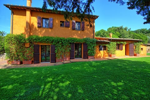 Property building, Garden, Garden view