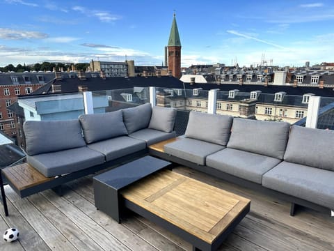 Central Penthouse with Private Rooftop Terrace Apartment in Copenhagen