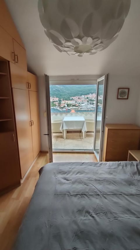 Balcony/Terrace, Bedroom, wardrobe