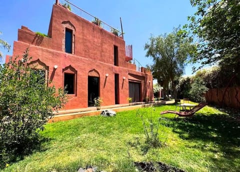 Villa de luxe au cœur de la palmeraie avec piscine Villa in Marrakesh