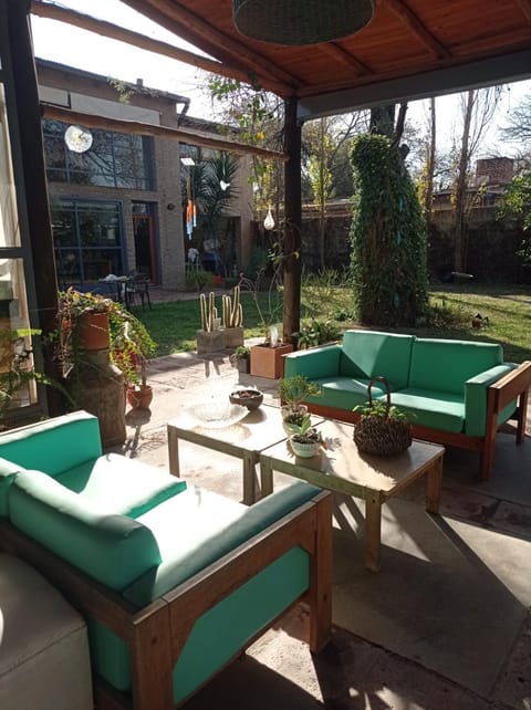 Garden, Living room, Seating area