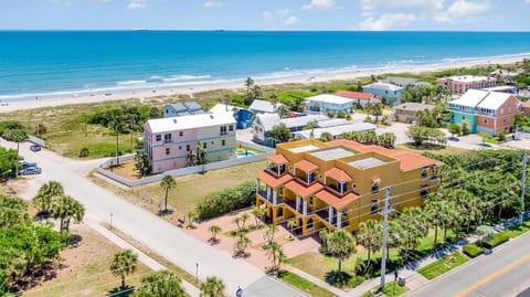 Property building, Day, Bird's eye view, Beach