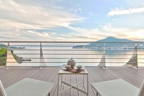 Two-Bedroom Penthouse Sea View Apartment in Budva