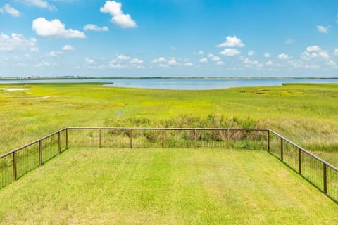 Get Your Beach Retreat On at The Blue Crab House in Surfside Beach