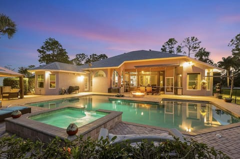 Luxury 4br Villa Pool, Spa, Fire Pit, Pond View House in Palm Beach Gardens