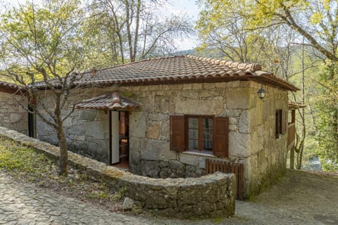 Quinta do Rio Homem House in Viana do Castelo District, Portugal