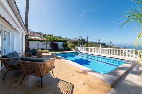 Chalet con piscina Privada en el Sauzal Maison in La Matanza de Acentejo