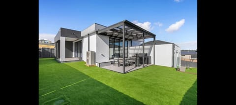 Highton Haven Spacious & Serene House in Geelong