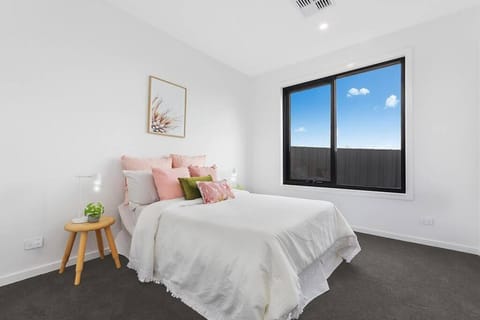 Highton Haven Spacious & Serene House in Geelong