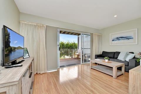 Caves Beach Villa Beach Escape Villa in Swansea