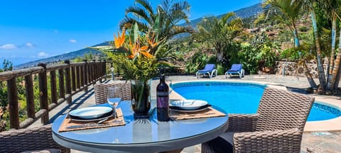 Food, Garden view, Mountain view, Swimming pool