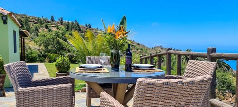 Garden, Dining area, Garden view