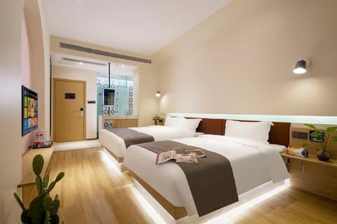 Xiaolu Chenke Midu Design B&B Vacation rental in Sanya