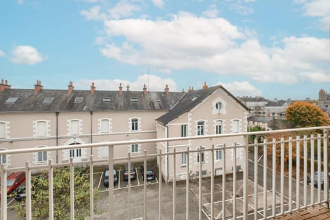 Le Solférino - BalconParkingWifi Apartamento in Laval