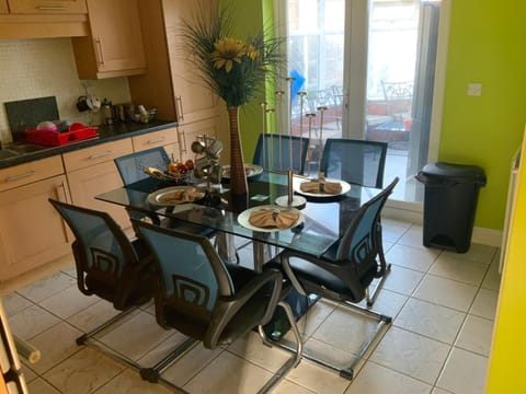 Crayford-Darford Luxury Home Vacation rental in Dartford