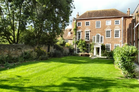 Property building, Garden