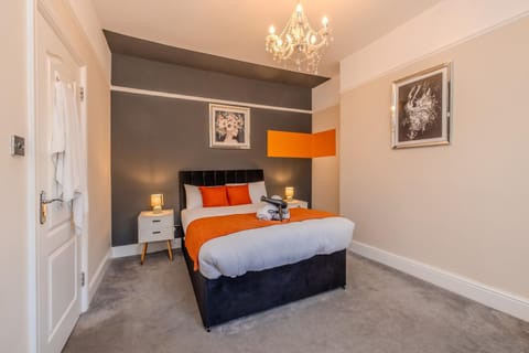 Tranquil 2-Bedroom Apartment in Hove