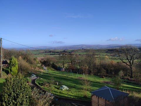 Nearby landmark, Day, Natural landscape, Bird's eye view, Living room, Mountain view