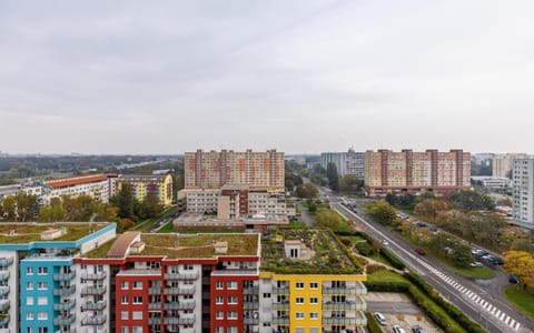 City view, Street view, Location