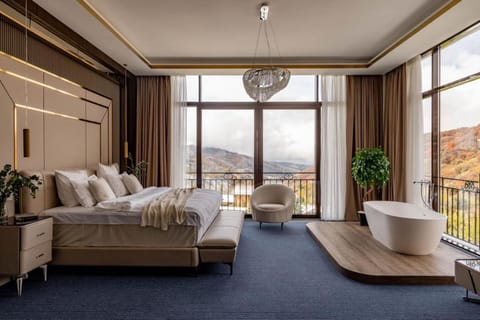 Bed, Natural landscape, Photo of the whole room, Bedroom, Mountain view