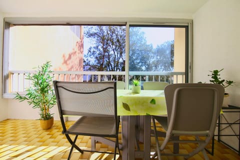 Balcony/Terrace, Dining area