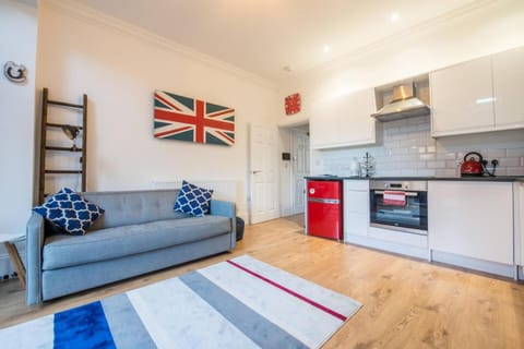 By The Bay - Mins To Margate & Beaches Wparking Apartment in Margate