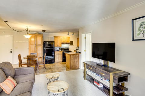 Skiing and Hiking Mtn-View Condo in Durango! Appartement in Purgatory