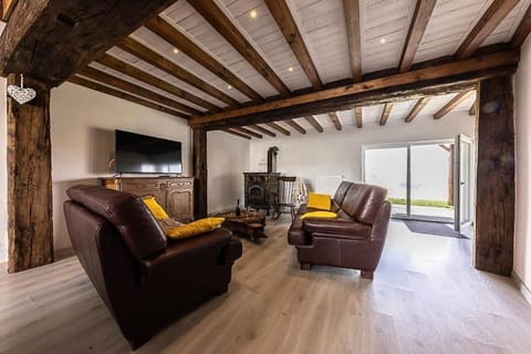 Communal lounge/ TV room