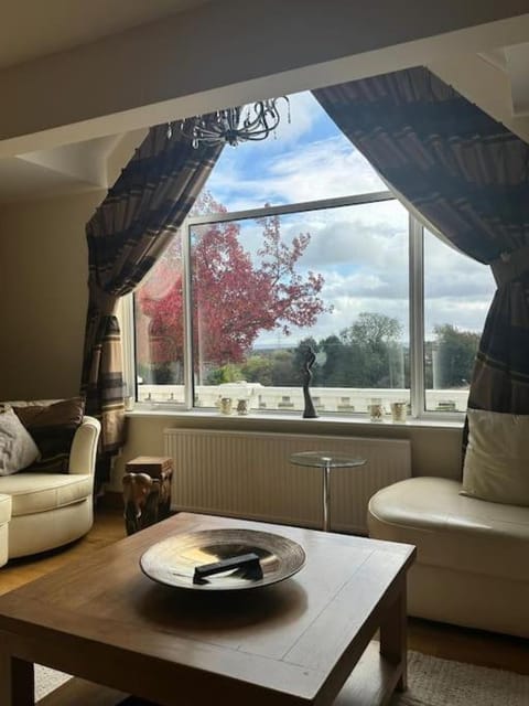 Natural landscape, Living room, Seating area