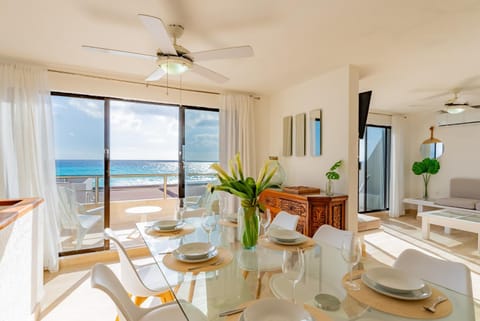 Natural landscape, Dining area, Sea view