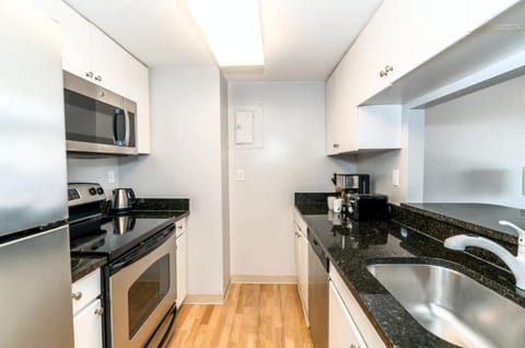 Entire Apt Downtown - BIL-607 Apartment in Stamford