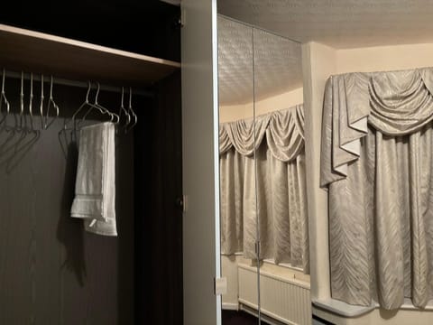 towels, wardrobe