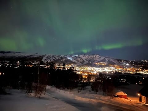 Night, Natural landscape, Winter, City view, Mountain view