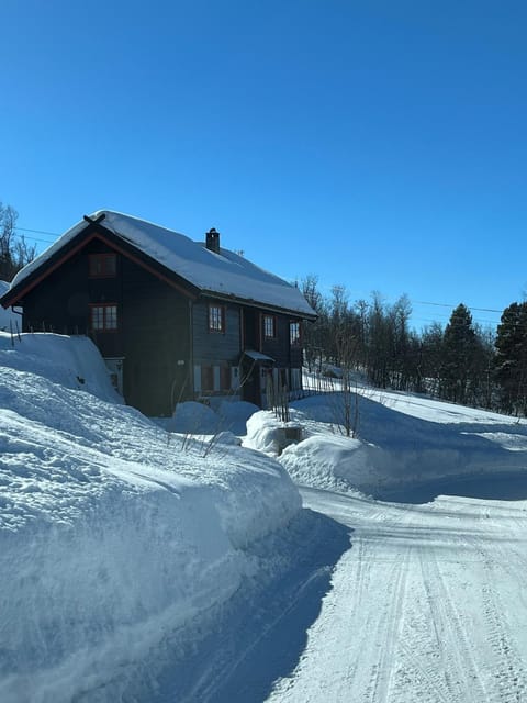 Property building, Facade/entrance, Off site