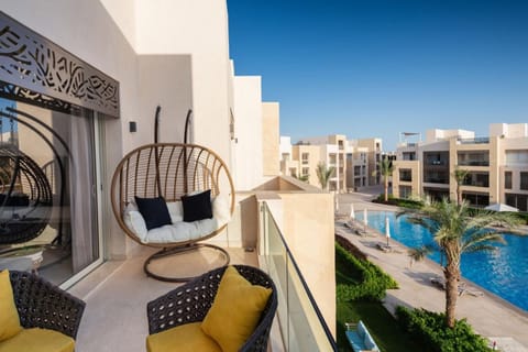 Vogue & Idyllic 2 BDR Mangroovy Free Pool & Beach Access Apartment in Hurghada