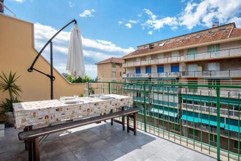 Patio, View (from property/room), Balcony/Terrace