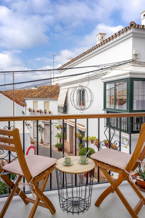 Day, View (from property/room), Balcony/Terrace, City view, Quiet street view