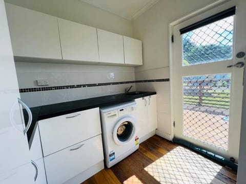 Garden House 15 min to Hobart CBD Maison in Glenorchy