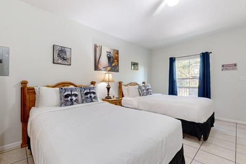 Wasser Lodge #204 - Raccon Room Hotel in New Braunfels