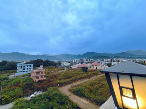 The feathers Apartamento in Dehradun