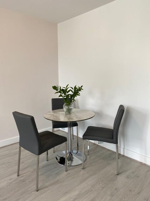 Dream Yard Apartments Westcliff Apartment in Southend-on-Sea