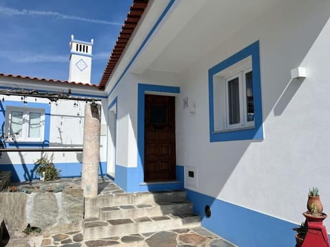 Monte dos Graves House in Évora District, Portugal