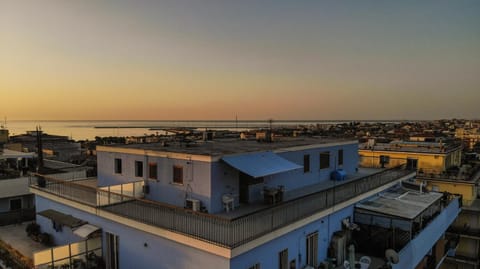 Balcony/Terrace, Landmark view, Sea view, Sunrise