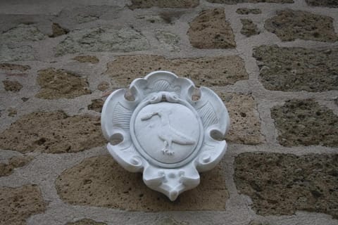 Property building, Decorative detail