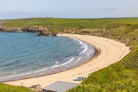 Nearby landmark, Beach