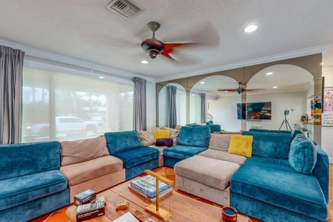 Nautilus Tropical Breeze House in Dania Beach